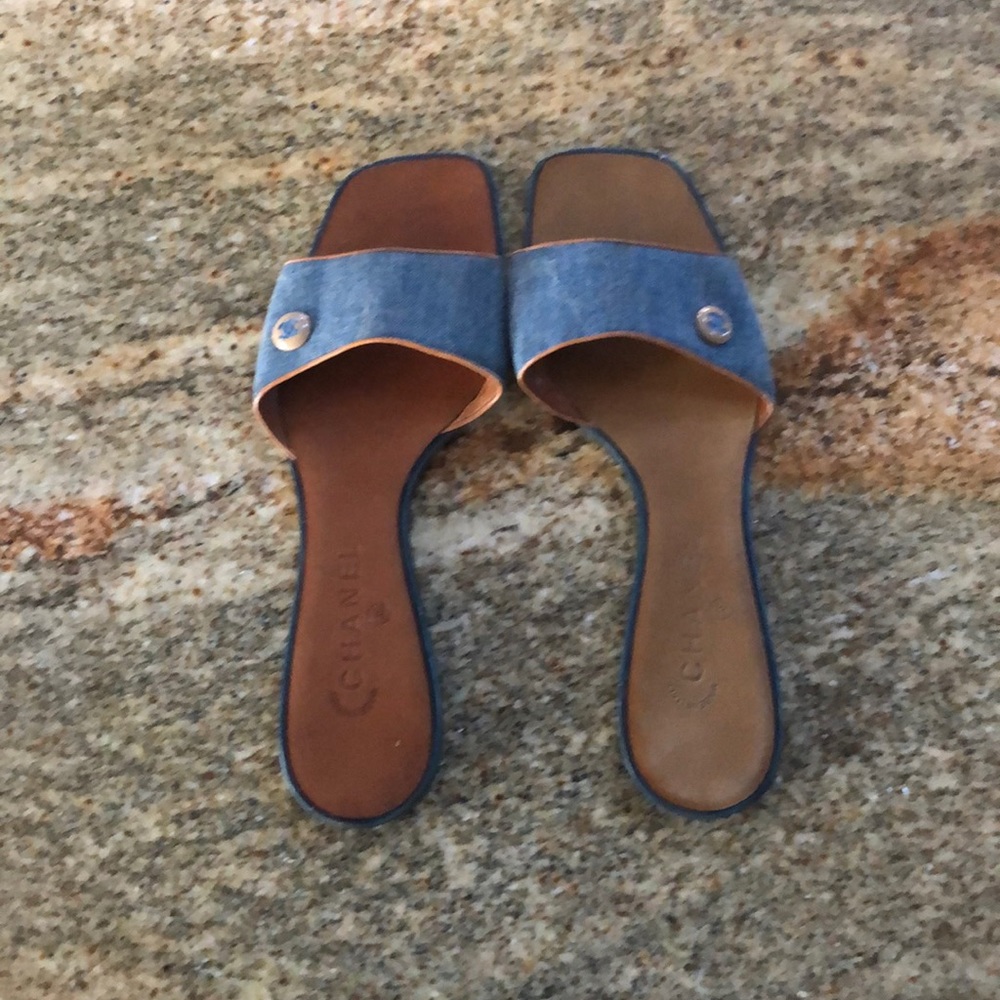 Chanel denim sandals 👡❤️